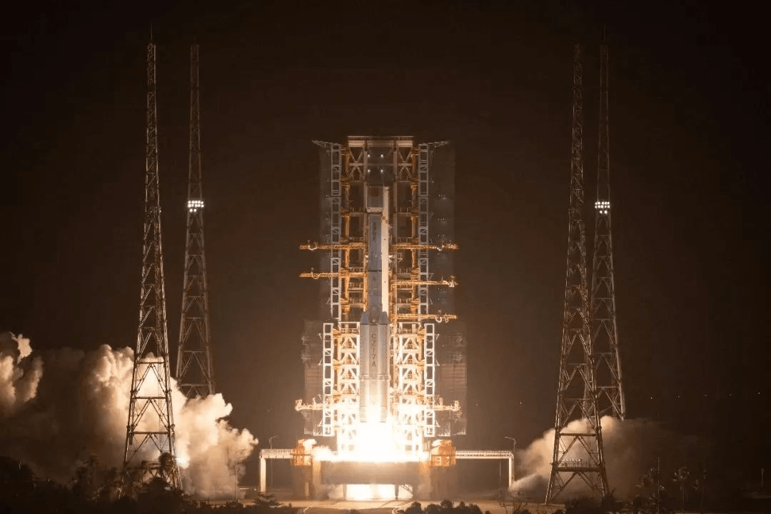 China Successfully Launches Communication Technology Test Satellite No. 10
