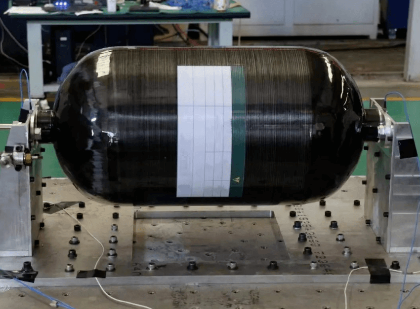 The 80L carbon fiber composite high-pressure gas cylinder of the Lijian 2 carrier rocket has completed the acceptance and appraisal level vibration tests